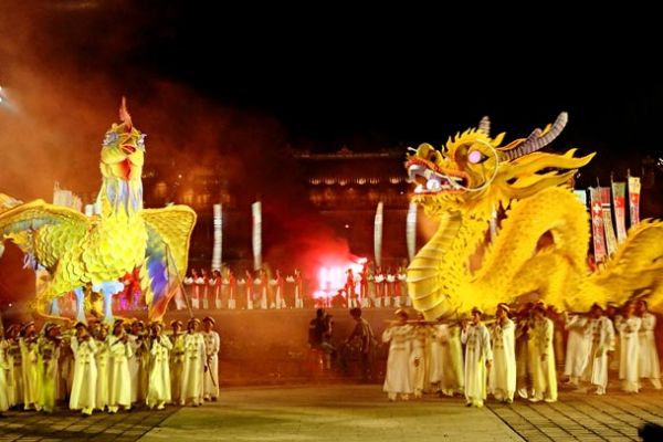  Worship festival re-enacted in Hue 