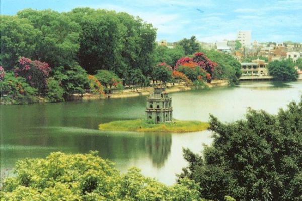 Hanoi, Hoi An Vietnam among Asian top ten best destinations