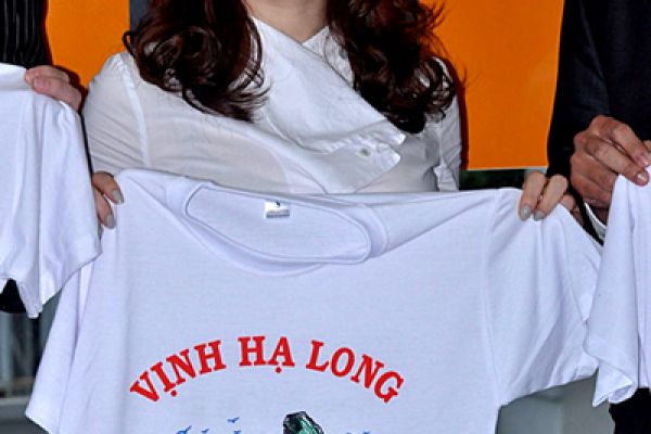 Ly Nha Ky has continued with the mission to promote Halong Bay
