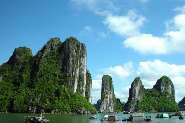 Ha Long Bay listed world’s top ten wonders of nature