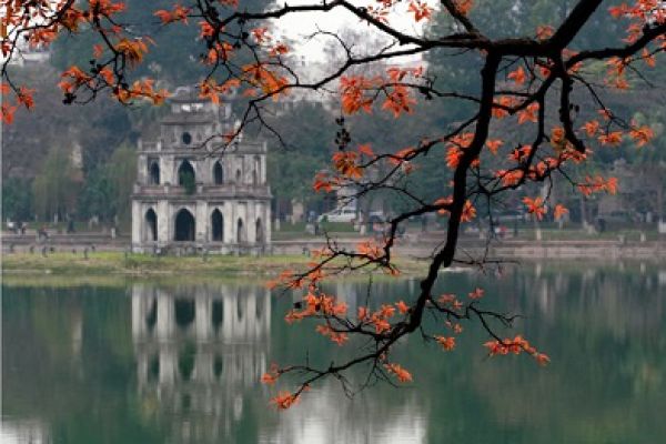 Hoan Kiem Lake - The spiritual place of Hanoians