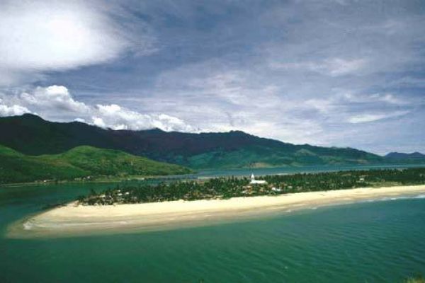 Son Tra Peninsula, a special gift to Danang