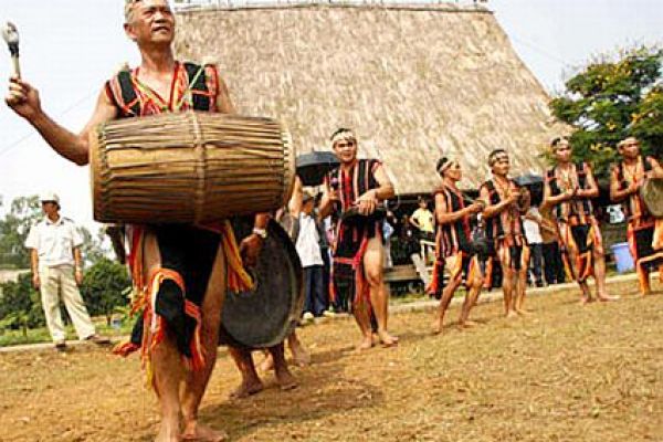 The Gie Trieng ethnic group - One of ones keeping cultural values of Western Highland