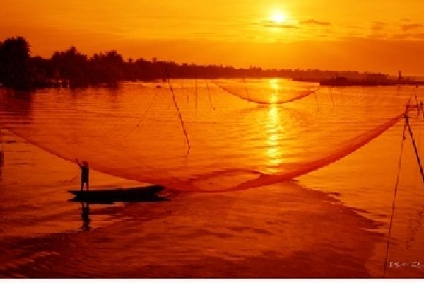 Thu Bon River, one of the nicest waterways in Vietnam