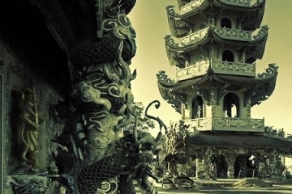 Vietnamese architecture through lens of photographers