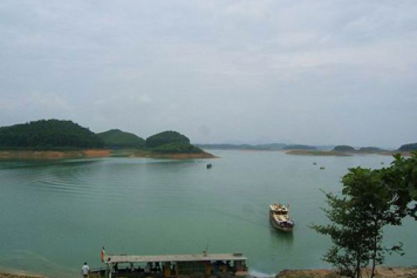Discover the largest artificial lake in Vietnam