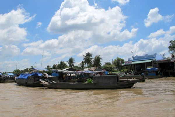 Explore the peaceful life in Vietnam's Mekong Delta