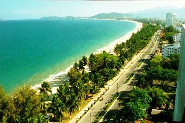 Foreigners drafted to promote Vietnamese tourism