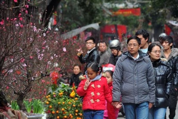 Bustling atmosphere for upcoming Tet holiday