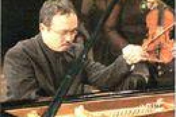 Pianist Dang Thai Son performs in HCM City