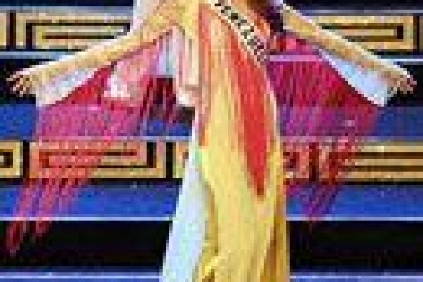Miss Universe 2008 contestants visit cultural sites