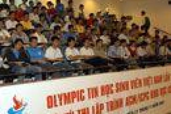 Da Nang hosts qualifying round of international IT contest