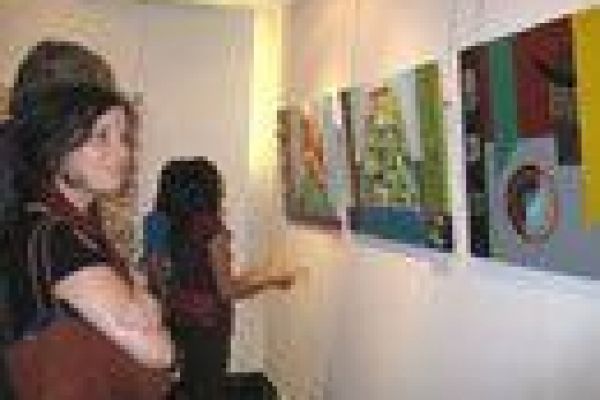 Exhibition to honour art-loving diplomats 