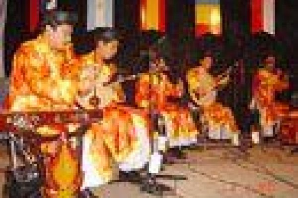 Vietnam attends Montoire International Folk Festival