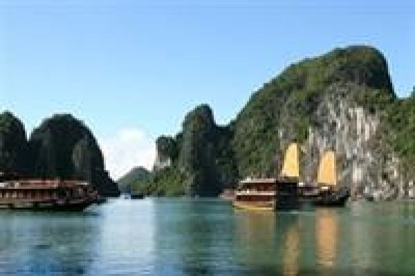 Hanoi to host celebrations of Ha Long Bay