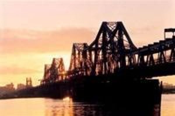 “Memory of Long Bien Bridge” Festival introduced in France