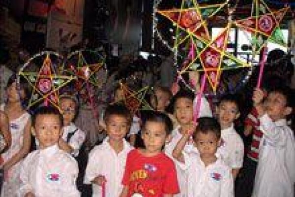 Let the "Fairy Moon” shine in children’s lives