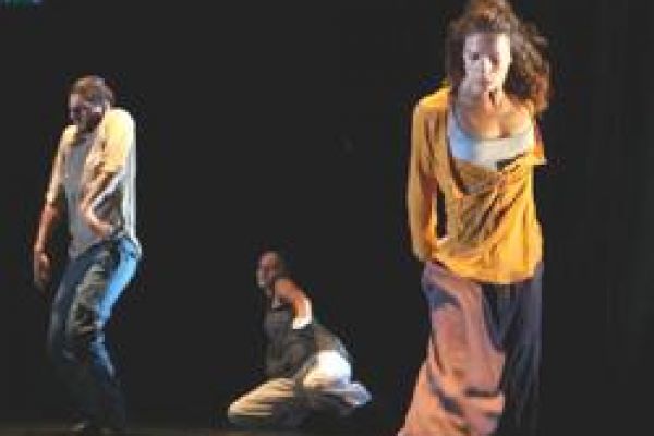 British contemporary dance roams into town