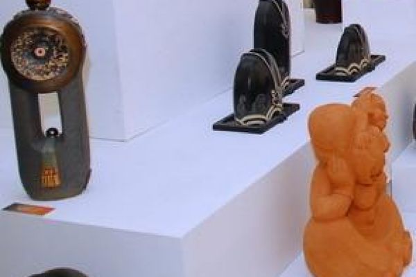 National artistic pottery exhibition opens 