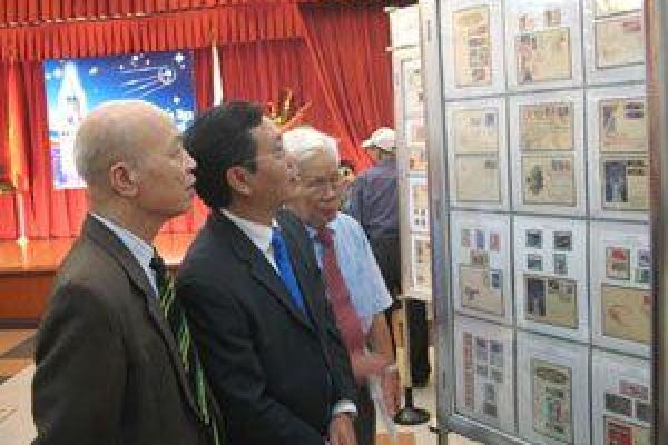 Hanoi hosts int’l stamp exhibition 