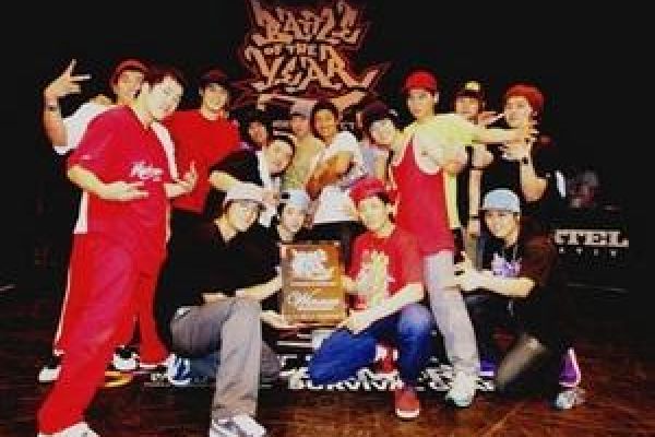 Big Toe wins South East Asian dance tournament