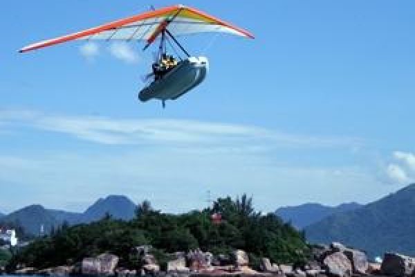 Float plane service launched in Ha Long Bay 