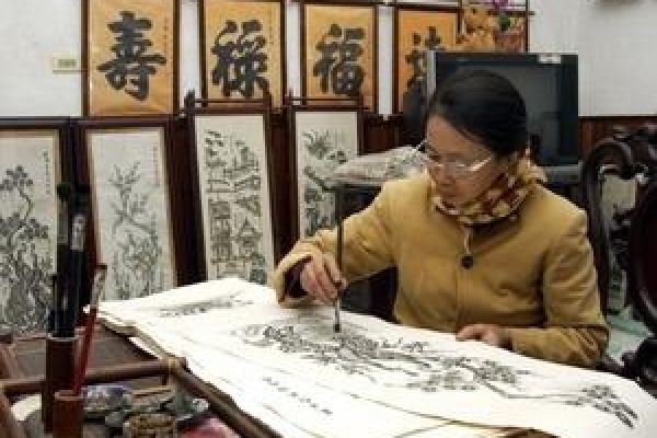 Folk art of wood painting proposed for UNESCO recognition 