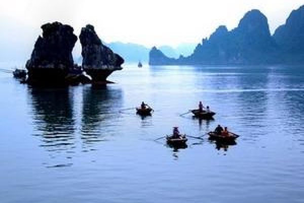 Ha Long Bay rises to 4th in World’s Natural Wonders list