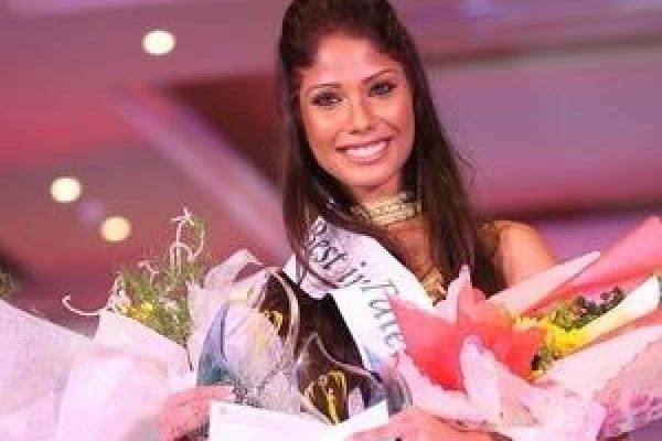 Indian beauty crowned Miss Earth Talent 2010