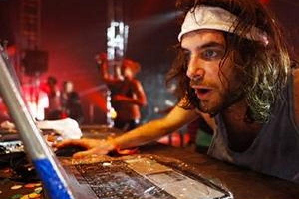 US’ street artist to visit Hanoi