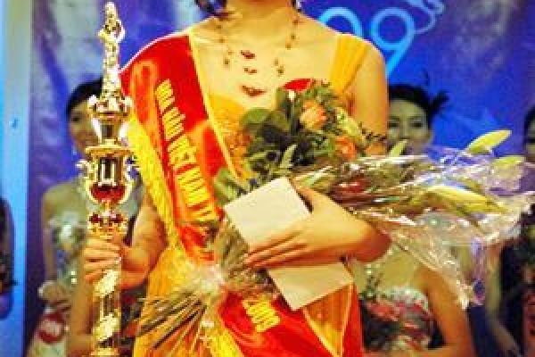 Miss Vietnam in Europe