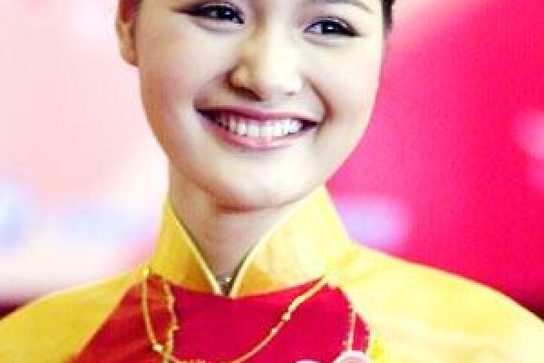 Huong Giang becomes second runner up at Miss Vietnam Global