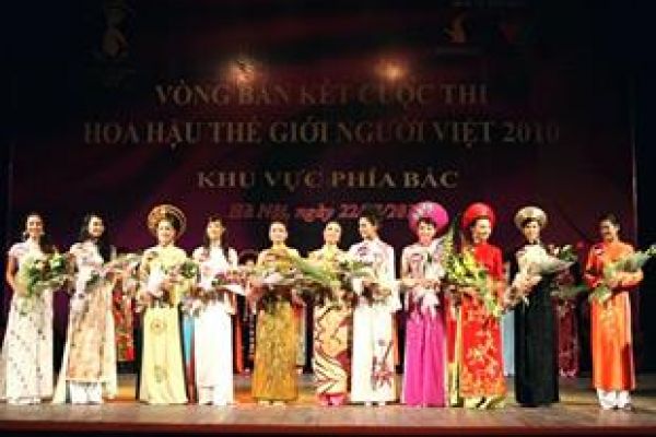 15 beauties enter 2010 Miss Vietnam final round