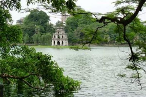 International reporters disseminate information on Hanoi 