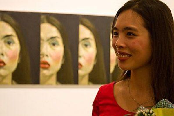 Moments of life captured in oil paintings 