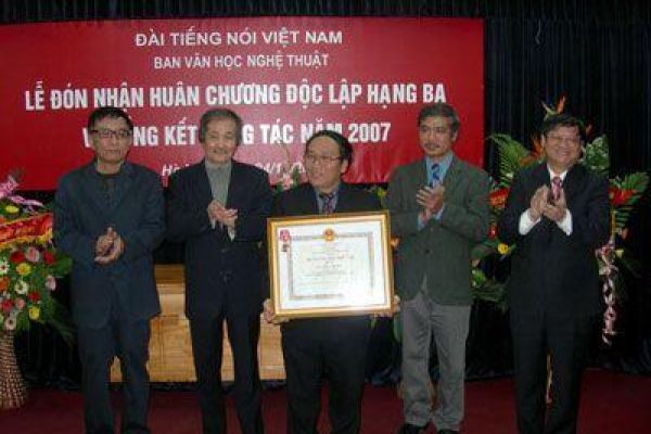 VOV’s Literature & Art Department awarded 3rd class Independence Order