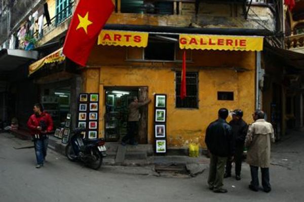 Hanoi’s Ta Hien street being spruce up