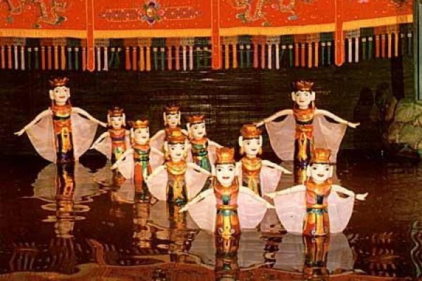 Hanoi hosts int’l puppetry festival