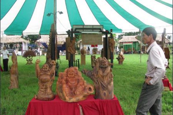 Traditional craft village fair opens in Quang Nam