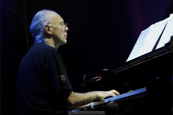 Belgian Jazz pianist launches annual European music fest