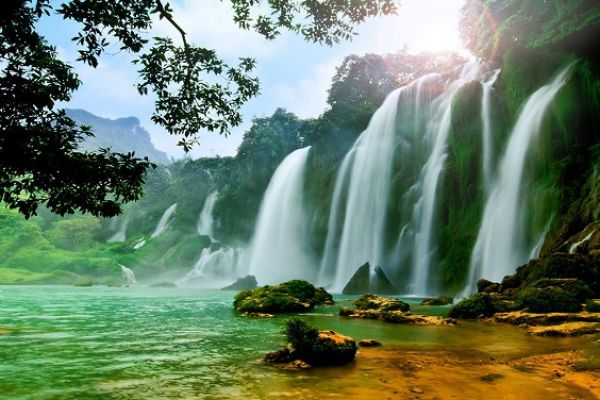 The sparkling beauty of Ban Gioc Waterfall | Vietnam in photos