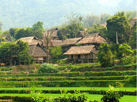 Visit Pac Ngoi Village | Craft villages | Vietnam tourism